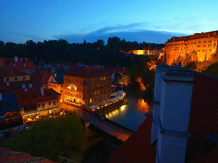 Večerní výhled z galerie na Český Krumlov